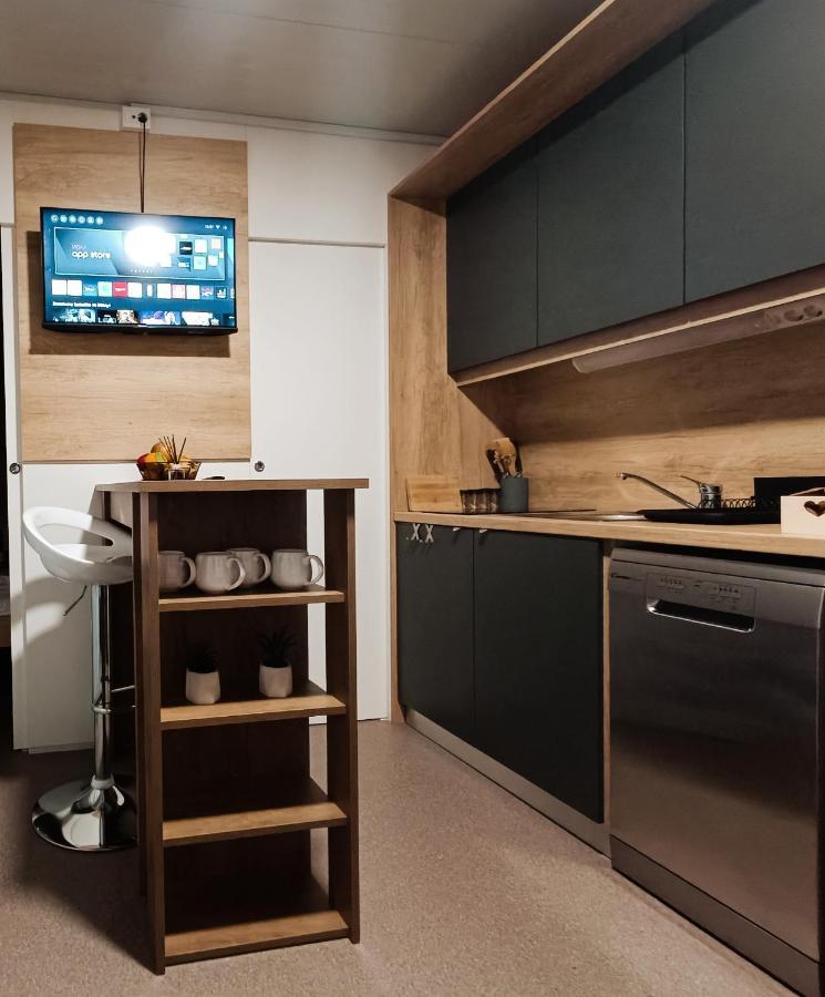 Mobile Home Vilmaris Pakoštane Eksteriør bilde